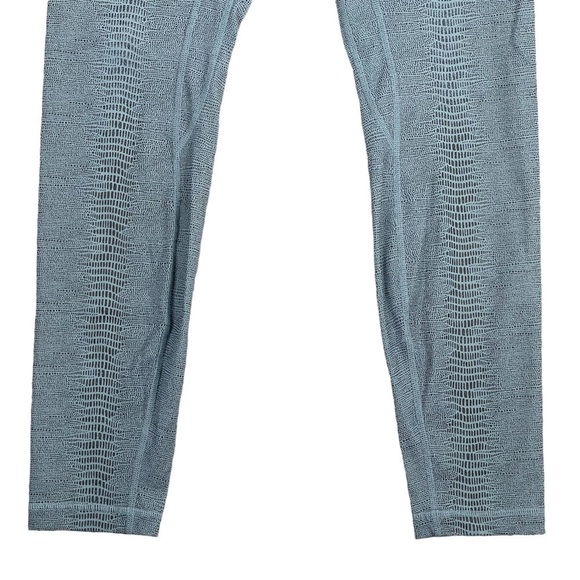 Zyia Leggings Womens Medium High Rise 7/8 Animal Print Gym Work Out Stretch - Picture 4 of 10